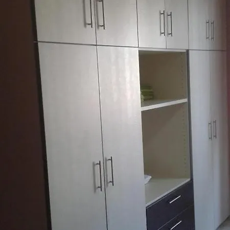 Apartament N&m-methana